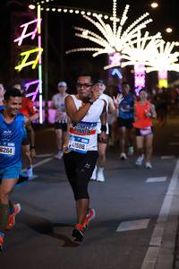 BIB: 264, 41588
                            <button type="button" onclick="openModal(20305241)" class="btn btn-primary btn-sm float-right btn-popup" data-toggle="modal" data-target=".modal-high-quality">
                        <i class="fas fa-shopping-cart"></i> Add to Cart
                    </button>
                                            <button type="button" onclick="isThisMe(20305241, true)" class="btn btn-success btn-sm float-right btn-popup btn-isme hidden" data-toggle="tooltip" data-placement="bottom" title="นี่คือรูปของคุณใช่ไหม คลิกที่นี่เพื่อเอาเข้าอัลบั้ม">
                        <i class="fas fa-plus"></i> Add to album
                    </button>
                    <button type="button" onclick="isThisMe(20305241, false)" class="btn btn-warning btn-sm float-right btn-popup btn-isnotme hidden">
                        <i class="fas fa-ban"></i> Remove from album
                    </button>